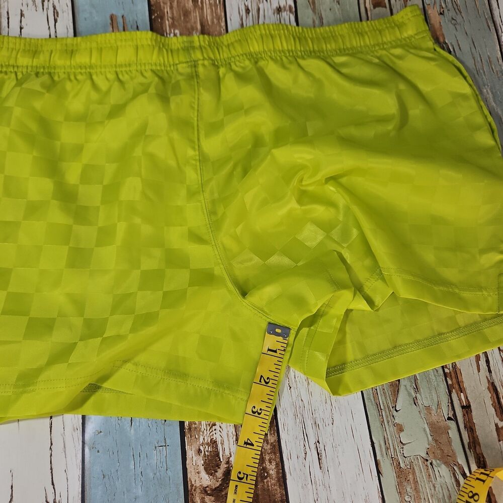 Size XL Umbro Premier Women’s Shorts 90s Checkered Nylon Soccer Retro Neon 80s - Picture 8 of 10